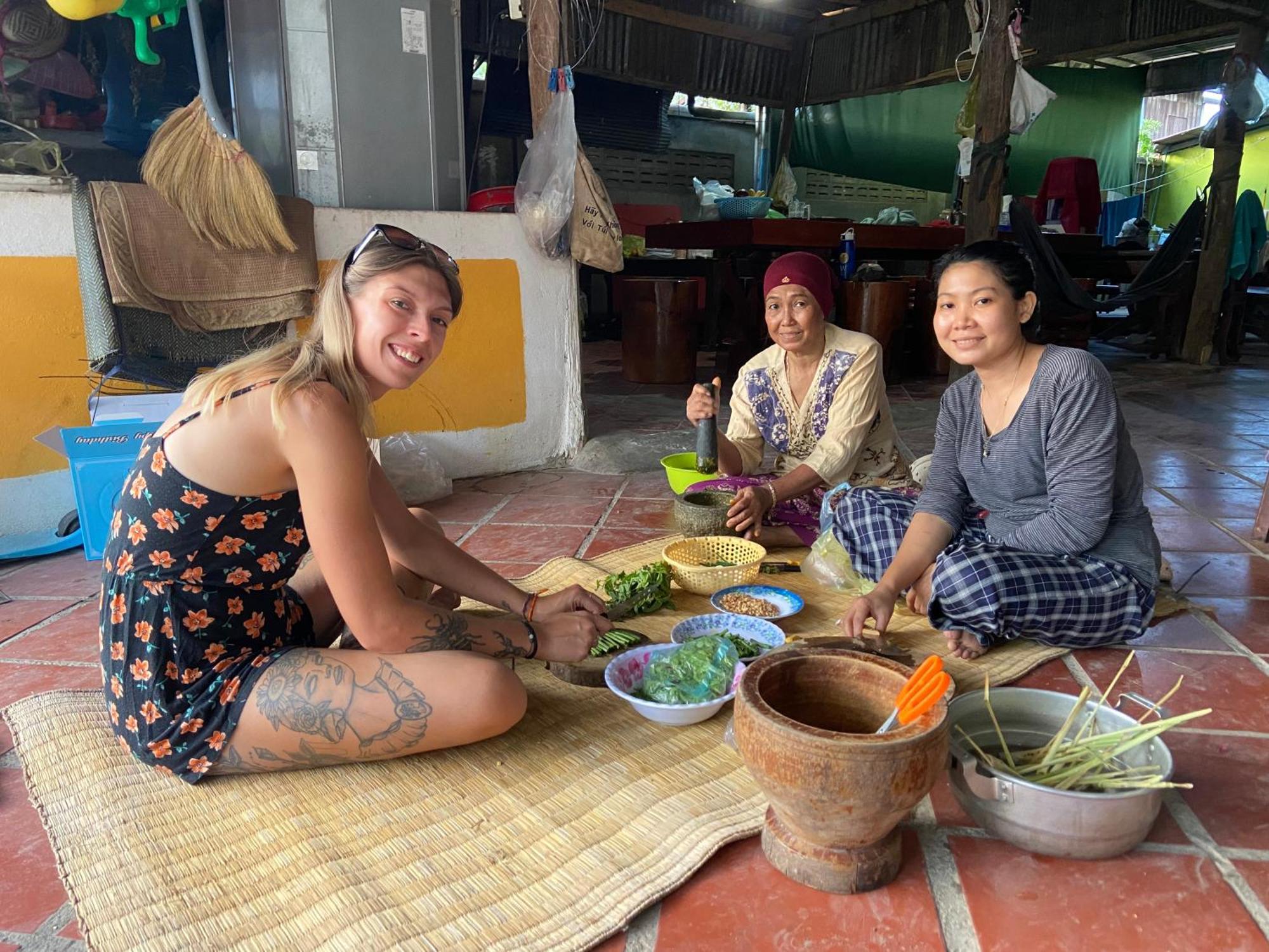 Lazy Mango Home Stay Phum Pouth ma Srei Exterior photo